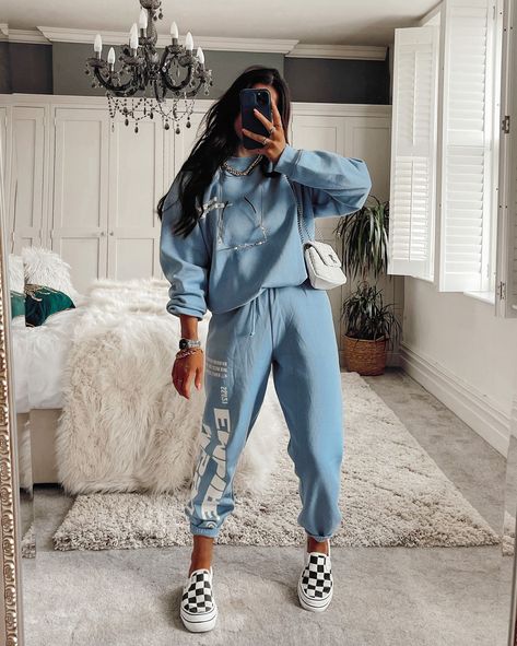 Vans Platform Slip On Outfit, Platform Slip On Vans Outfit, Beth Bartram, Vans Platform Slip On, Vans Slip On Platform, Slip On Outfit, Slip On Vans, Vans Outfit, Tracksuit Outfit