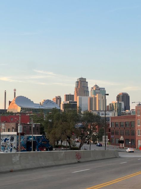 KC, City, Sunset Travel Missouri, Spring 2025, Cool Apartments, City Apartment, City Aesthetic, City Girl, Seattle Skyline, United States Of America, Kansas City