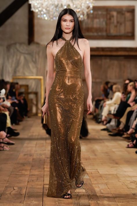 Ralph Lauren Returns to New York Fashion Week With Liquid Gold Gowns for Spring 2024 | Fashionista Gold Gowns, Sui He, Ralph Laurent, Gold Gown, Fashion Gowns, Christy Turlington, Flirty Dresses, Runway Dresses, Milan Fashion Weeks