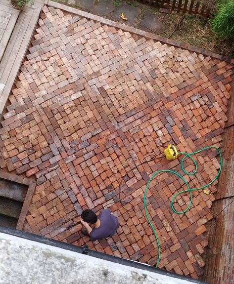 How to Lay a Patio from Reclaimed Bricks — Alice de Araujo Herringbone Brick Pavers Patio, Brick And Sand Patio, Mixed Brick Patio, Brick Patio Garden, Brick Paved Garden, Reclaimed Brick Pathway, Brick In Garden, How To Build A Patio, Brick Hardscape