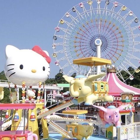 Best Amusement Parks, Hello Kitty Themes, Hello Kitty Items, Summer Bucket Lists, Amusement Park, Painting Projects, Japan Travel, Summer Aesthetic, Dream Vacations