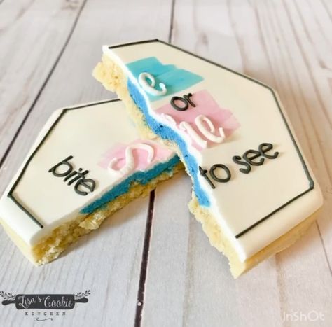 Ultrasound Cookies Decorated, Gender Reveal Cookies Decorated, Gender Reveal Sugar Cookies, Gender Reveal Cookies, Royal Iced Cookies, Cookie Cake Birthday, Sugar Cookie Royal Icing, Sugar Cookie Icing, Cookie Business