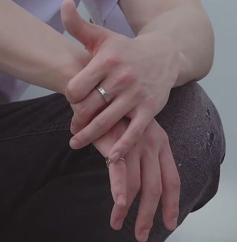 lq dino ( lee chan ) lq icons seventeen source : [INSIDE SEVENTEEN] 디노 ESQUIRE 촬영 비하인드 (DINO ESQUIRE Photo Shoot BEHIND) dino's hands idk Joshua Hands Seventeen, Woozi Details, Dino Esquire, Seventeen Details, Seventeen Dino, Seventeen Instagram, Lee Chan, Hidden Photos, Chan Lee