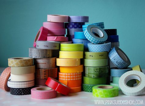 Washi tape....use for matting art to black paper for art show. Need to order on next year's supply list. Agenda Inspiration, Freetime Activities, Washi Tape Diy, Crafty Craft, Crafty Diy, Craft Time, Duct Tape, Diy Projects To Try, Cute Crafts