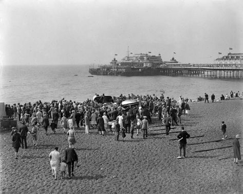 Brighton Rock, Huge Waves, Tidal Wave, Brighton, Newspaper, It Cast, History, Quick Saves