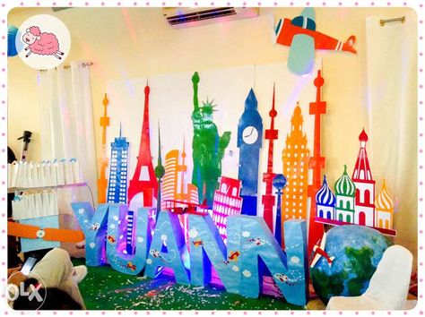 World Cultures Classroom Decorations, United Nations Day Decoration, Around The World Theme Party Decoration, World Birthday Party Theme, Airport Craft, Around The World Decor, International Day At School, World Room Decor, Around The World Birthday Party