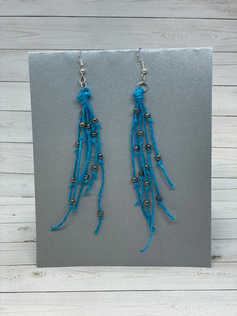 Fish Hook Earrings Diy, Fish Hook Earrings, Feather Earrings, Tassel Earrings, Pretty Colours, Diy Earrings, Bead Crafts, Silver Beads, Tassels