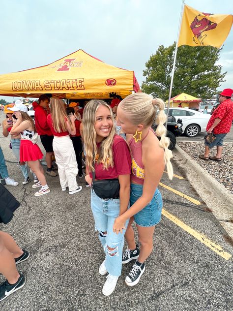 Iowa State Gameday Outfit, University Fits, College Core, College Gameday Outfits, Game Day Fits, Best Friend Pics, Gameday Outfits, College Game Day, College Gameday