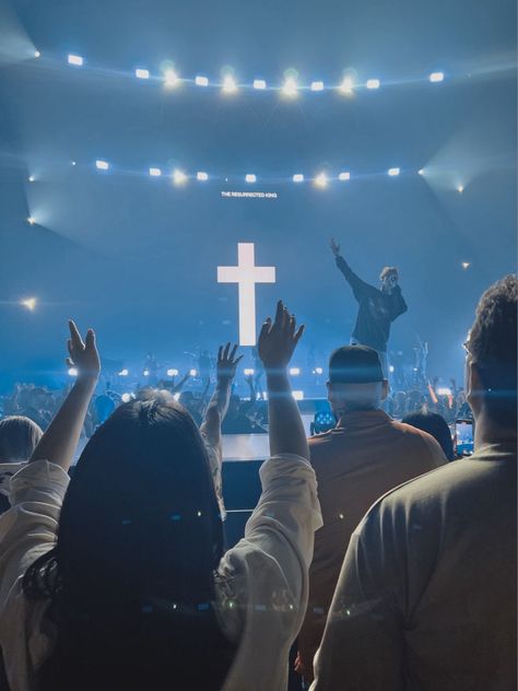 Worship Aesthetic, Christian Vision Board, Christian Concert, Gospel Concert, Christian Photography, Prayer Vision Board, Church Worship, Jesus Saves Bro, Aesthetic Motivation