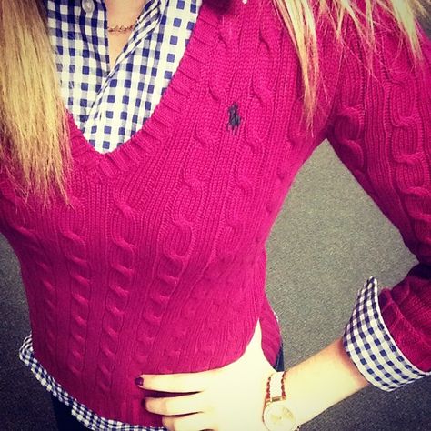 See this Instagram photo by @kayrae33 • 138 likes Polo Ootd, Pink Cable Knit Sweater, Sweater Preppy, Navy Gingham, Fashion And Beauty Tips, Fashion 101, Polo Sweater, Work Attire, Preppy Outfits