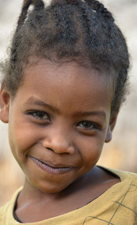 Wolayta Girl, Ethiopia | by Rod Waddington African Orphans, 13 Months Of Sunshine Ethiopia, Wollo Ethiopia, Gondar Ethiopia, Face Of Ethiopia, Beautiful Ethiopian, Ethiopian Culture, Ethiopia, Black Is Beautiful