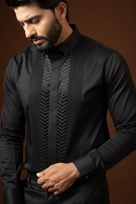 Kurta Designs Men's Latest 2023, Shirt Designs For Men Formal, Fashion Outfits Europe, Black Kurta Men, Royal Tuxedo, Mens Party Wear Shirts, Party Wear Shirts For Men, Mens Embroidered Shirt, Tuxedo Shirt For Men