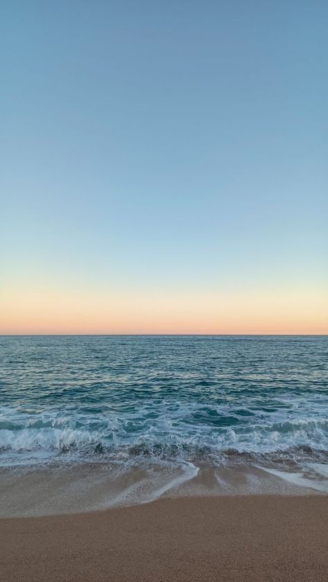 2 Part Wallpaper, Aesthetic Beach Photos Wallpaper, Peaceful Lockscreen, Beachy Wallpaper Aesthetic, Cute Views, Ocean Pictures Aesthetic, Pics Of The Beach, Ocean Vibes Wallpaper, Cute Photos Aesthetic