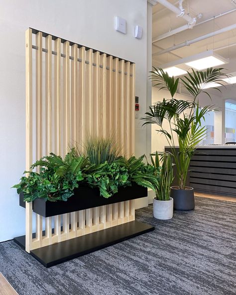 Timber Partition, Wooden Panel Design, Indoor Plants Diy, Timber Wall Panels, Office Dividers, Flush Door Design, Wall Partition, Wooden Partitions, Timber Screens