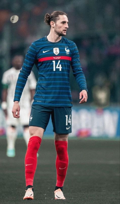 France Players, France Wallpaper, Adrien Rabiot, Football Or Soccer, France Football, Neymar Football, Team Goals, Association Football, Hello Ladies