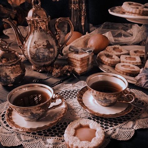 Victorian Era Aesthetic, Victorian Tea Party, Royal Core, Victorian Aesthetic, Royalty Aesthetic, Vintage Food, Brown Aesthetic, Tea Shop, Beautiful Place