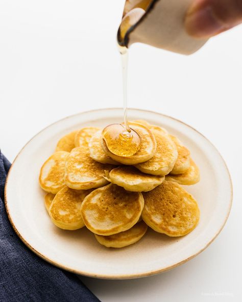 How to make mini small batch pancakes for one | www.iamafoodblog.com #pancakes #minipancakes #recipe Small Batch Pancakes, Small Batch Of Pancakes, Small Batch Pancake Recipe, How To Pancakes, Pancake Batter Recipe, Pancakes For One, Best Homemade Bread Recipe, Fluffy Pancake Recipe, Banana Pancakes Recipe