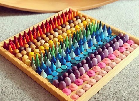 Grimms Ball Run Ideas, Grapat Mandala Ideas, Grimms Rainbow Ideas, Grimms Pastel Rainbow Ideas, Diy Montessori Toys, Grimm's Toys, Grimms Wooden Toys, Wooden Toys Diy, Waldorf Inspired Toys