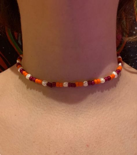 Lesbian Accessories, Lesbian Necklace, Lgbtq Stuff, Craft Day, Beaded Jewelry Diy, Friendship Bracelets, Beaded Jewelry, Beaded Necklace, Beads