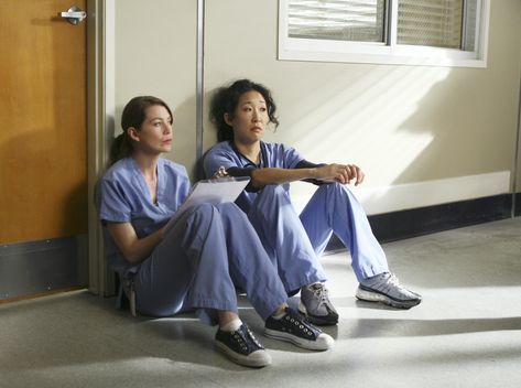 Cristina And Meredith, Nursing Aesthetic, Anatomy Aesthetic, Plot Lines, Grey's Anatomy Doctors, Unexpected Pregnancy, Work Wife, Nurse Aesthetic, Dark And Twisty