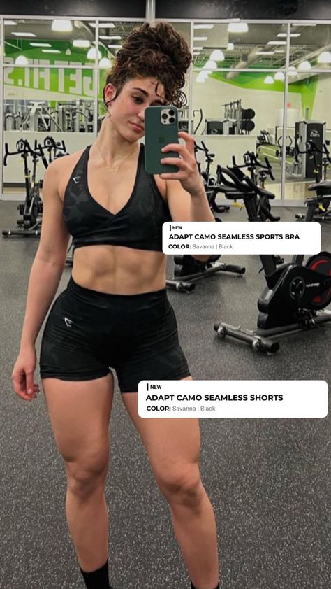 @leanadeebb on Instagram Black Gym Outfits For Women, Leanadeebb Workouts, Leanadeebb Shape, Leana Deeb Outfit, Leanadeebb Photos, All Black Gym Outfit, Leana Deep, Black Gym Outfits, Leana Deeb