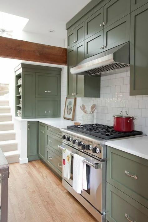 40+ Sage Green Kitchen Cabinets (with Paint Colors!) - Jenna Sue Design Green Painted Kitchen Cabinets, Green Painted Kitchen, Top Kitchen Colors, Olive Green Kitchen, Kitchen Color Trends, Painted Kitchen Cabinets, Kitchen Cabinet Inspiration, Kitchen Cabinet Trends, Sage Green Kitchen