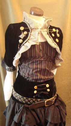 😊 Steampunk Costume Women, Style Bolero, Steampunk Costumes, Boating Tips, Steampunk Jacket, Steampunk Couture, Steampunk Women, Steampunk Cosplay, Costume Fashion