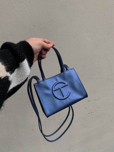 Cobalt blue telfar bag 💙 Blue Telfar Bag Outfit, Cobalt Telfar Bag, Telfar Cobalt, Blue Telfar Bag, Telfar Bags, Telfar Bag, Givency Antigona Bag, Metallic Blue, Disney Trip