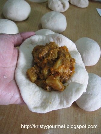 Meatless Japanese Curry Bun @ Kare-Pan