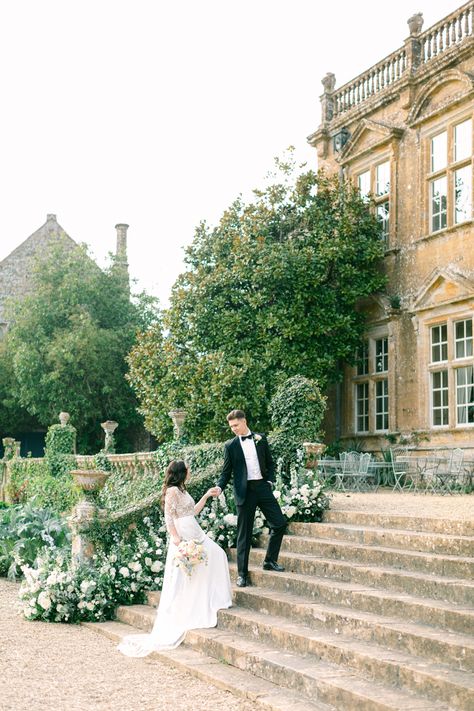 Floral Colour Palette, Colour Palette Wedding, Manor House Wedding, Wedding Black Tie, English Country Weddings, Mansion Wedding Venues, Country Manor, Romantic Wedding Inspiration, Historic Wedding