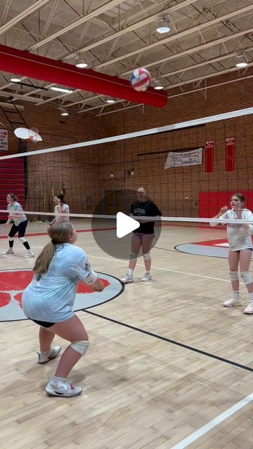 Kavod Volleyball Club on Instagram: "A little over-under passing drill from last week.  How many can you get in a row?!" Passing Drills Volleyball, Volleyball Passing Drills, Club Volleyball, Volleyball Ideas, Youth Volleyball, Passing Drills, Volleyball Practice, Volleyball Clubs, Volleyball Training