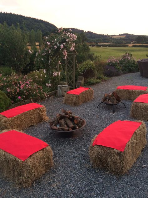 Wilde Lodge Hay Bails Bonfire Birthday, Outside Fire Pits, Fire Pit Ideas, Bonfire Party, Backyard Fireplace, Harvest Party, Fall Fest, Backyard Kitchen, Fire Pit Designs