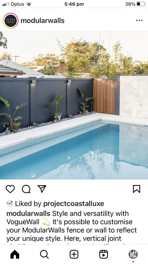 Pool Feature Wall, Pool Fence Ideas Australia, Pool And Pool House Ideas, Beach House Pool, Plants Around Pool, Pool Plants, Outdoor Bathroom Design, Exterior Wall Cladding, Outdoor Pool Area