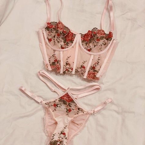 Body Lingerie, Lingerie Inspiration, Cute Lingerie, Machine Sewing, Lingerie Outfits, Luxurious Design, Pretty Lingerie, Bra And Panty Sets, Lingerie Fashion