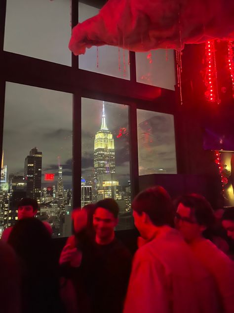 Soho Night Aesthetic, Clubbing Nyc Aesthetic, Nyc Rooftop Bar Aesthetic, New York Rooftop Bar Aesthetic, Somewhere Nowhere Nyc, Jazz Clubs New York, Clubbing In Nyc, Soho London Nightlife, Nyc Nightlife Aesthetic