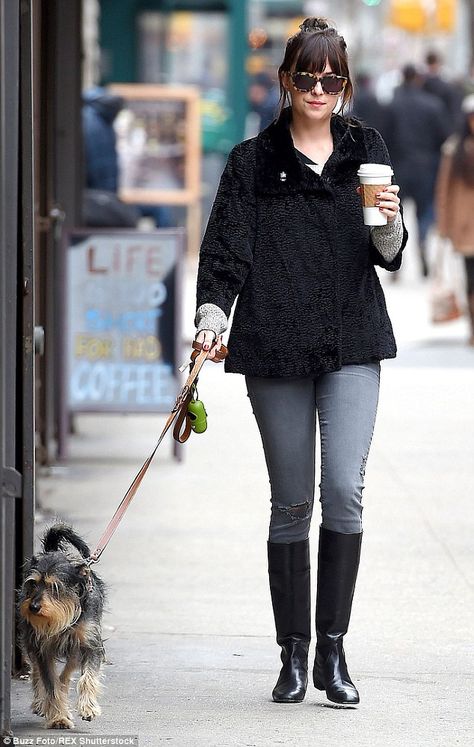 Dakota Johnson enjoyed a casual walk with her dog, Zeppelin, on Wednesday in New York City Walking With Coffee, People Drinking Coffee, People Drinking, Walking Dogs, Fashion New York, Dakota Mayi Johnson, Black Mass, Don Johnson, People Walking