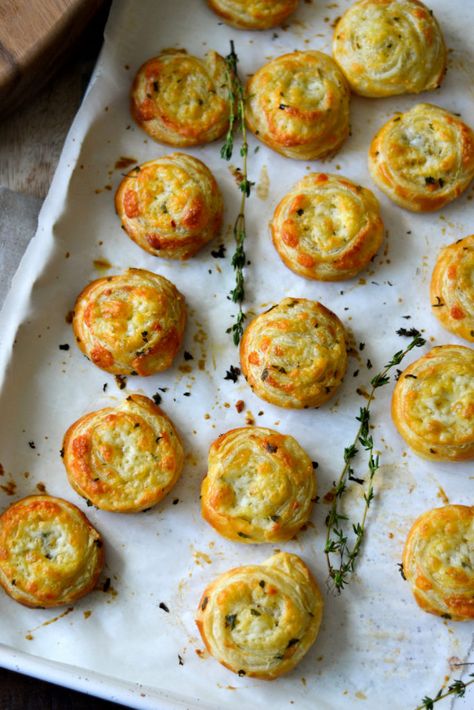 Appetizer: Cheese Pinwheels - Alica's Pepperpot Puff Pastry Cheese Appetizers, Cheesy Pinwheels, Savoury Pastry, Xmas Appetizers, Cheesy Biscuits, Puff Pastry Pinwheels, Guyanese Recipes, Savoury Bakes, Canapes Recipes