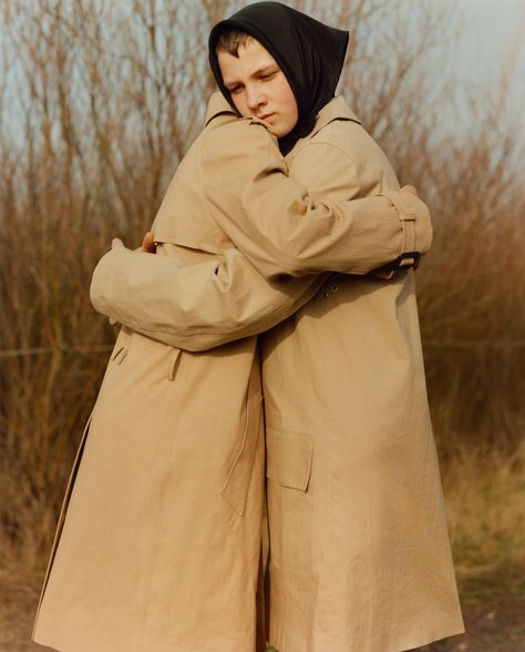 Jamie Hawksworth. Mm Paris, Jamie Hawkesworth, Rubber Raincoats, Man About Town, Outdoor Portraits, Chanel 2, Rain Wear, Girls Wear, Photography Inspo