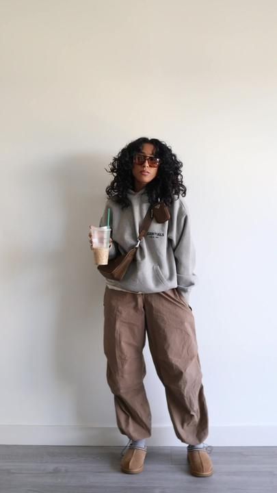 Cute Outfits Summer, Casual Outfits Cute, Balloon Pants, Cargo Pants Outfit, Tomboy Style Outfits, Streetwear Fashion Women, Tomboy Fashion, Summer Fashion Outfits, Looks Style