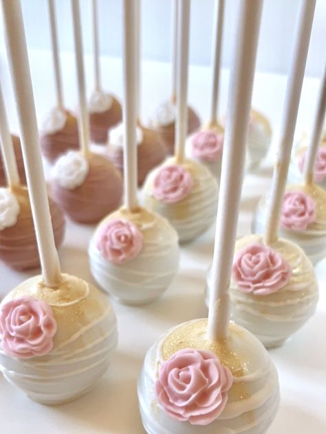 Ballerina Cake Pops Ideas, Elegant Cake Pops Classy, Upside Down Cake Pops, Boho Cake Pops, Floral Cake Pops, Ballerina Cake Pops, Fancy Cake Pops, Lollipops Cake, Elegant Cake Pops