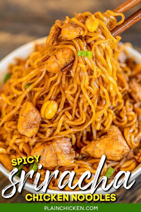 Spicy Sriracha Chicken Noodles - ready to eat in 15 minutes! No joke!!! SO easy!!! Only 6 ingredients - Chicken, ramen noodles, brown sugar, soy sauce, sriracha, and peanuts. Garnish with green onions. Great way to use up leftover chicken! Can add broccoli, green beans or asparagus. We ate this twice in one week. Everyone LOVES this easy noodle bowl! Spicy Sriracha Chicken, Buttery Noodles, Chicken Ramen, Sriracha Chicken, Chicken Noodles, Spicy Noodles, Ramen Recipes, Dinner Appetizers, Noodle Recipes