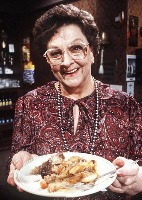 I don't watch much television, but the one show I never miss, is Coronation Street. It's like being wrapped up in a nice warm blank... Lancashire Hotpot, Lancashire Hot Pot, Hotpot Recipe, Coronation Street Actors, Hot Pot Recipe, Birthday Pics, Pub Food, Perfect Pies, The One Show