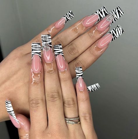 Red And Zebra Nails, Zebra Print Nails Y2k, Unique Square Acrylic Nails, Zebra Tip Nails, Zebra French Tip Nails, Nail Design Valentine, Zebra French Tip, Nails Zebra Print, Zebra Acrylic Nails