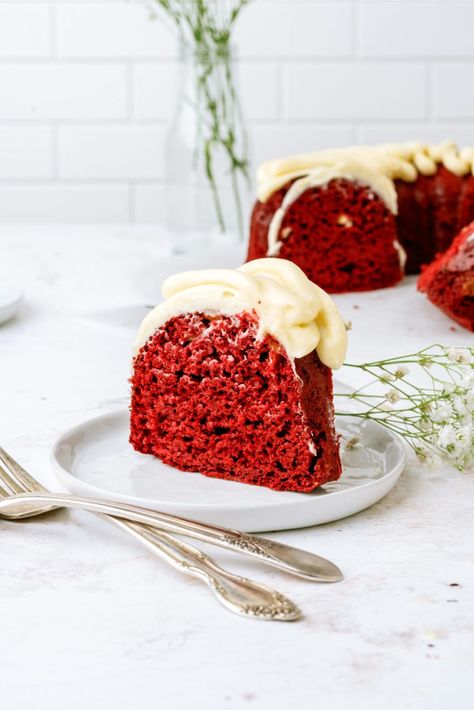 Red Velvet Bundt Cake Recipe with Cream Cheese Frosting - Six Sisters Stuff Red Velvet Bundt Cake Recipe, Red Velvet Bundt, Chocolate Chip Frosting, Red Velvet Bundt Cake, Red Velvet Cake Mix, Bundt Cake Recipe, Cream Cheese Frosting Recipe, Bundt Cakes Recipes, Cream Cheese Recipes