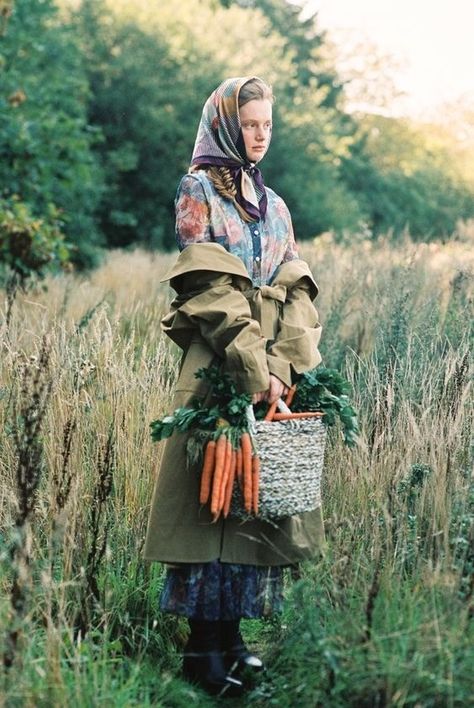 London Photographer, Crew Clothing, Romantic Look, Farm Girl, 인물 사진, Mode Vintage, Fashion Photoshoot, Looks Style, Fashion Shoot