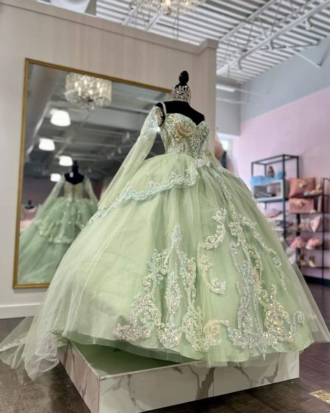 Quince Dresses Mint Green, Pastel Green Quince Dress, Sage Green Quince Dress, Light Green Quinceanera Dresses, Gold Quince Dress, Green Quince Dress, 18th Debut, Green Quinceanera Theme, Ball Gown Sweet 16