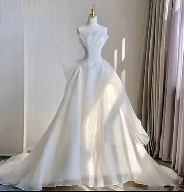 A line weddin gdress – Page 3 – luxudress White Tulle Wedding Dress, Vintage Ball Gown, Long White Wedding Dress, Dress Creator, Light Wedding Dresses, Dress Organza, Tulle Wedding Dresses, Vintage Ball Gowns, Wedding Dress Organza