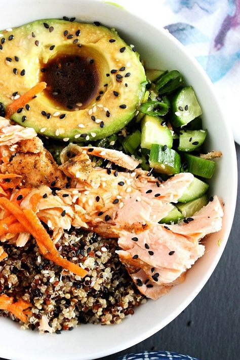 Recipe With Quinoa, Salmon Poke Bowl Recipe, Deconstructed Sushi, Best Quinoa Recipes, Salmon Quinoa, Poke Bowl Recipe, Best Lunch Recipes, Salmon Poke, Avocado Cucumber