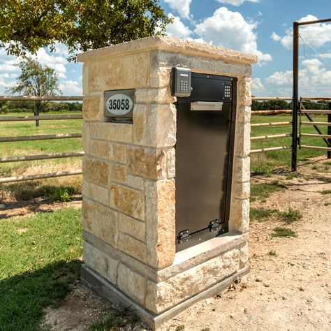 Stone Mailbox With Package Storage, Extra Large Mailbox Ideas, Gate Package Drop, Western Mailbox Ideas, Parcel Mailbox Ideas, Large Mailbox Ideas For Packages, Large Package Drop Box Ideas, Large Mailbox Ideas, Stone Mailbox Ideas Curb Appeal