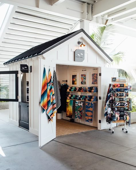 Shed Retail Store, Kayak Rental Shop, Garage Pop Up Shop, Beach Pop Up Store, How To Display Towels, Bath Display, Retail Kiosk, Welcome To The Neighborhood, Airport Shopping